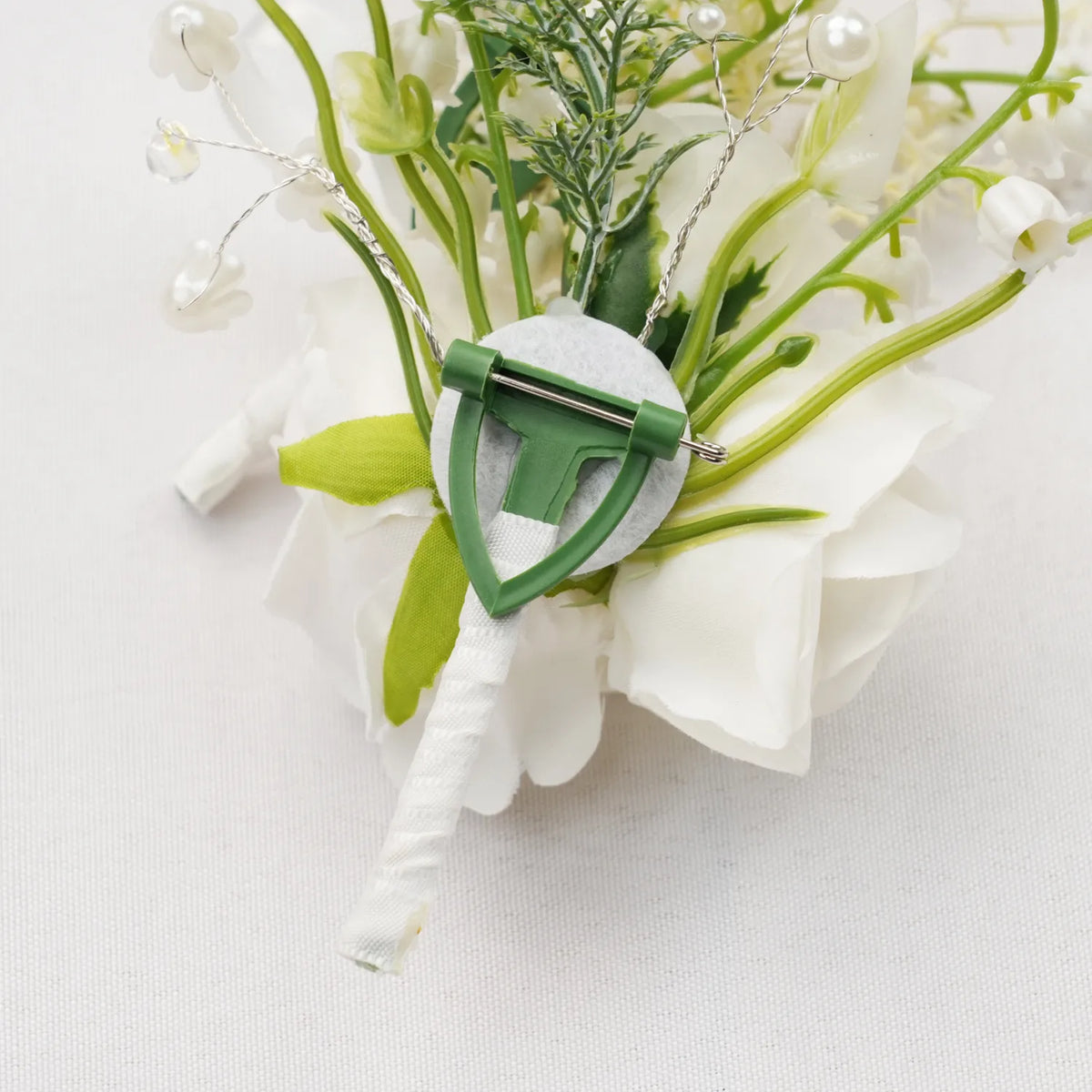 Uflower Boutonnieres in Ivory MG80012-02*6