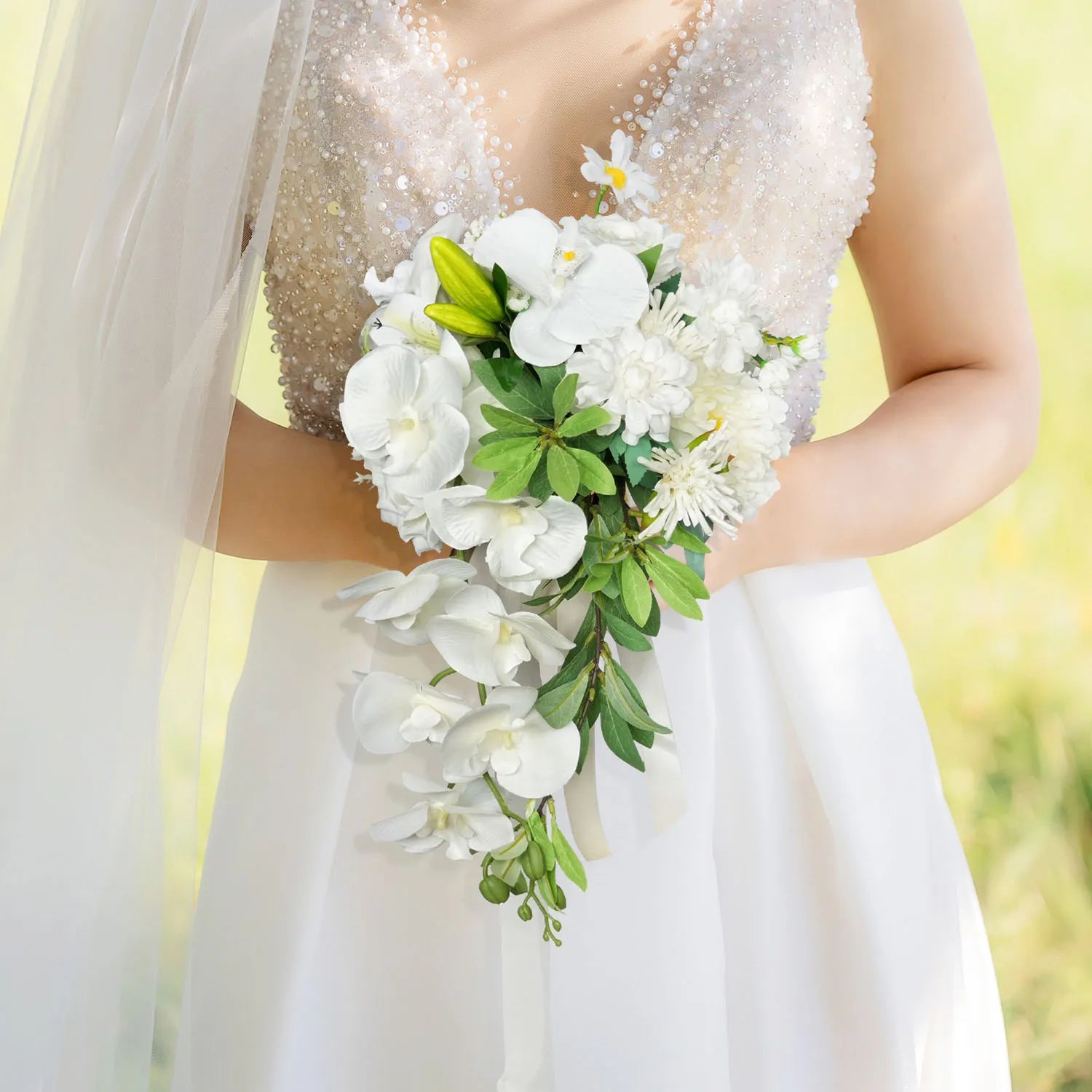 Uflower Small Cascade Bridal Bouquet in Natural Whites MG80005-01