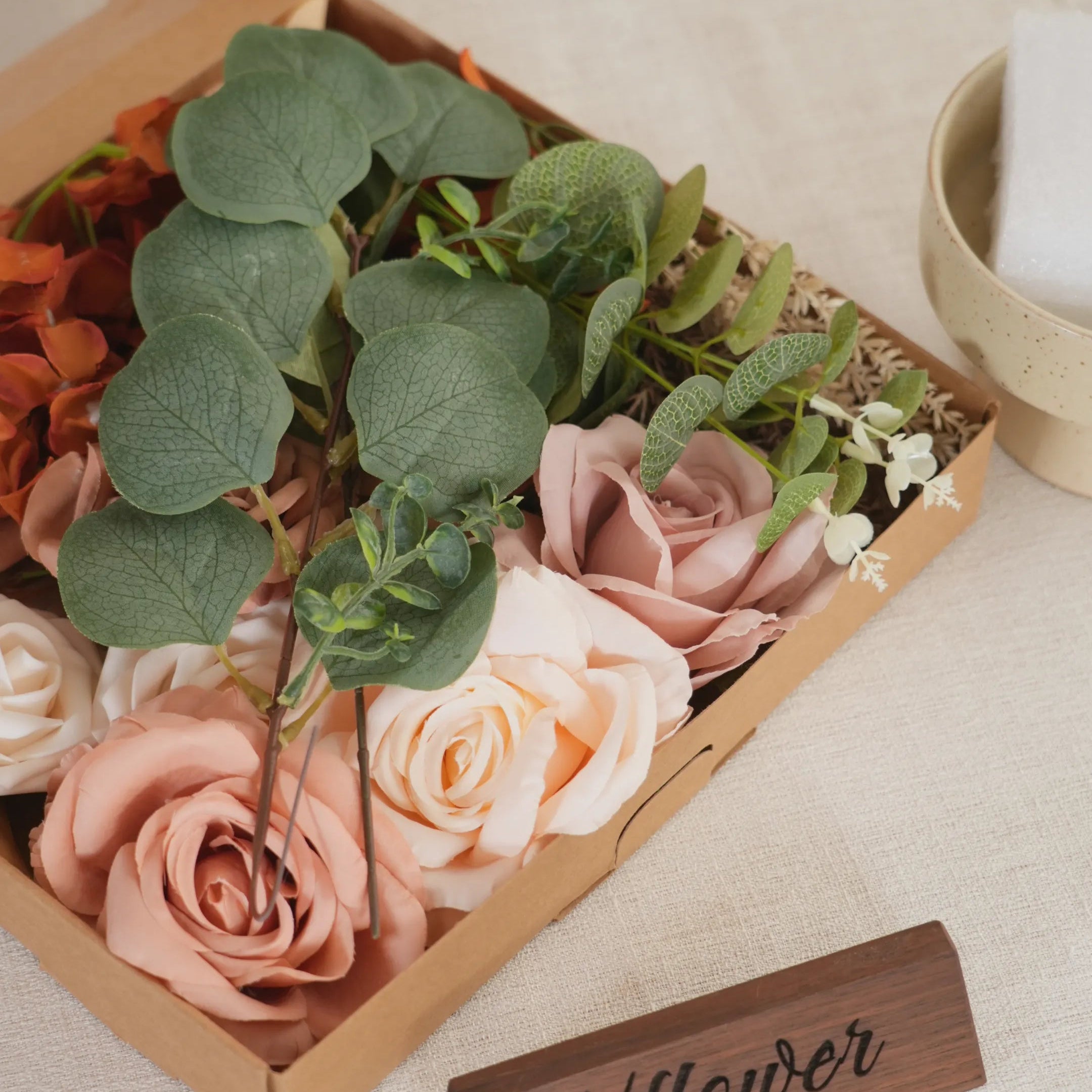 Uflower DIY Floral Box Kit – Create Your Own Floral Arrangement