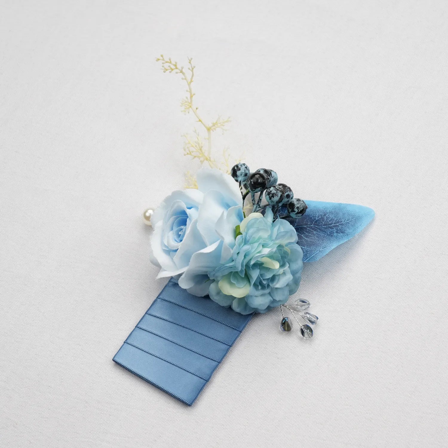 Uflower Boutonnieres in Dusty Blue with Card MG80007-02*6