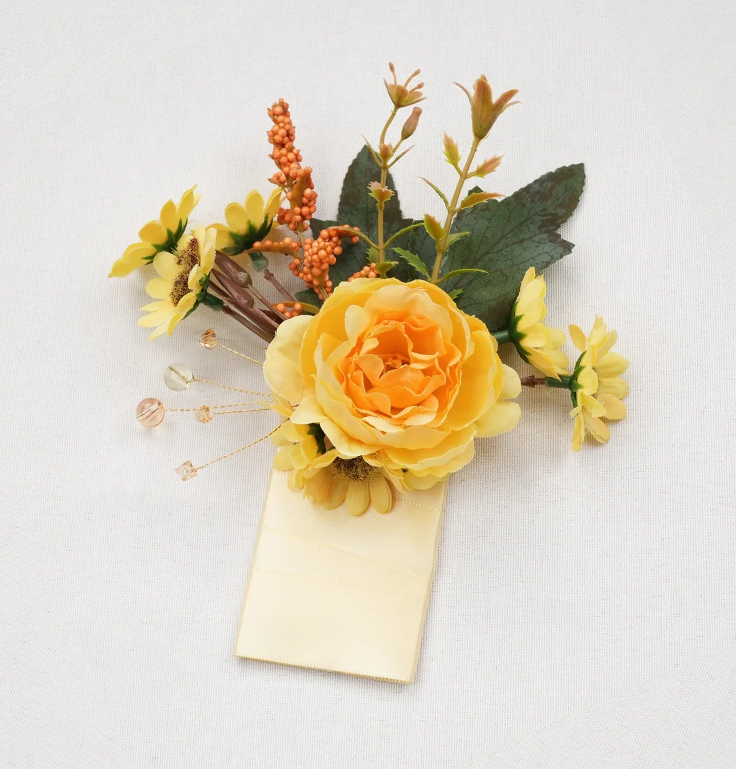 Uflower Boutonnieres in Yellow With Card MG80003-02 - Uflower