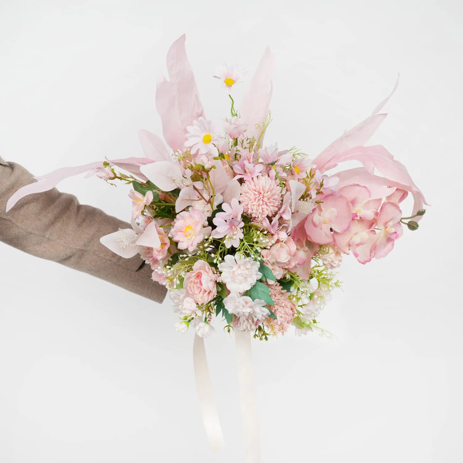 Uflower Bridal Bouquet in Blush & Cream MG80009-01