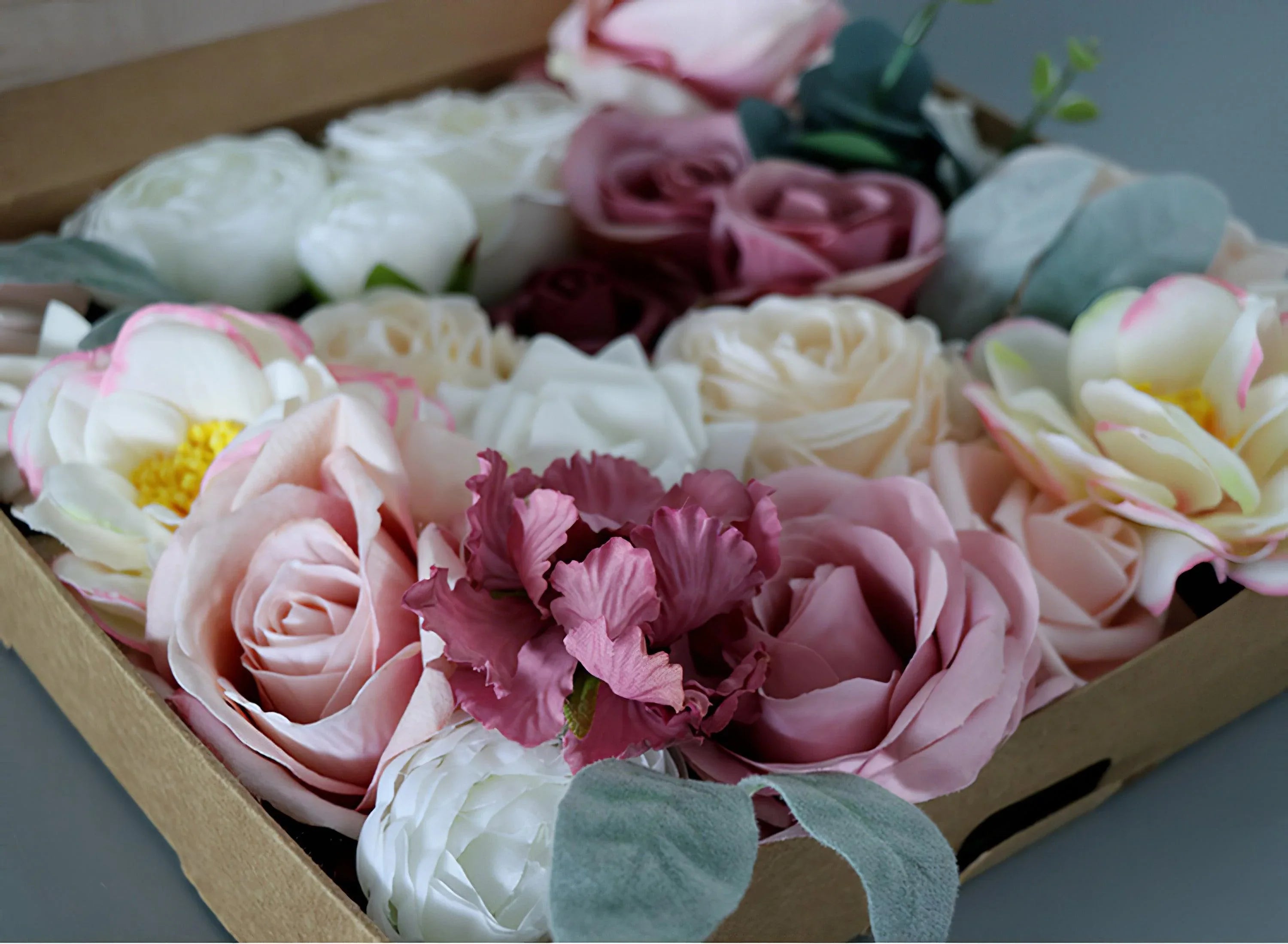 Simulated pink and white mixed rose silk fabric aircraft box DIY interior decoration - Uflower