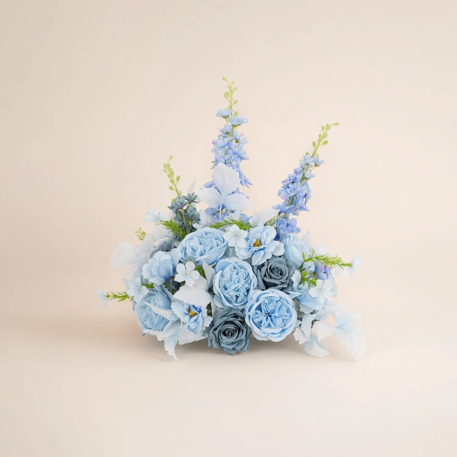 Blue Wedding Decor Set | Horn Arch, Aisle Flowers & Table Centerpieces